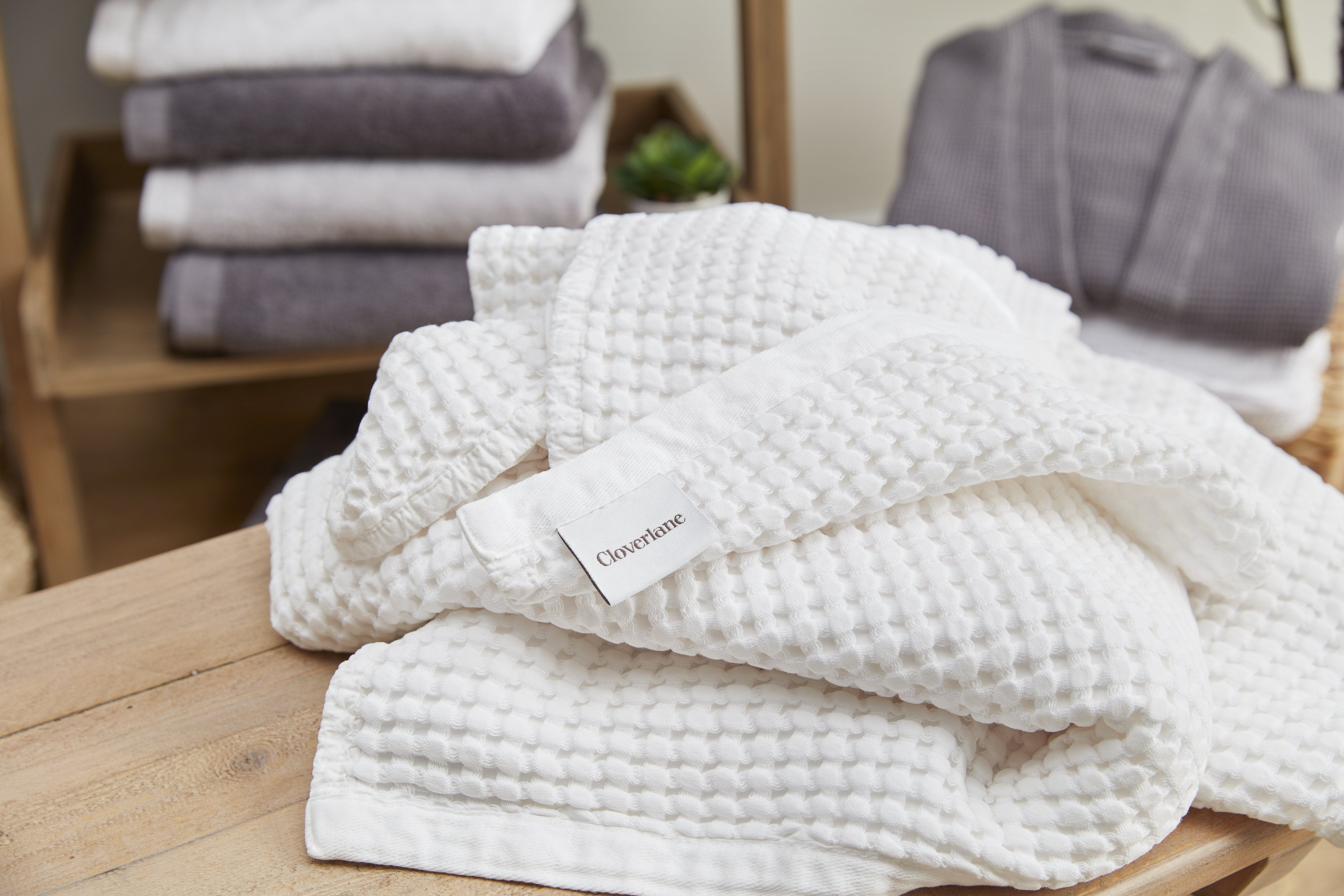 Luxurious waffle towels made in Portugal. - 1005092520002